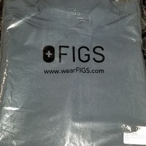 Figs Top Scrub Dark Harbor